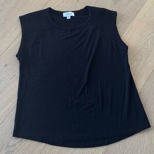 Evereve Black Smocked Shoulder Top Size XSmall